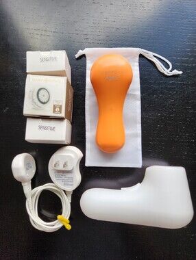 Clarisonic Mia 2 Sonic Cleansing System with Case & 3 Sensitive-Skin Brush Heads